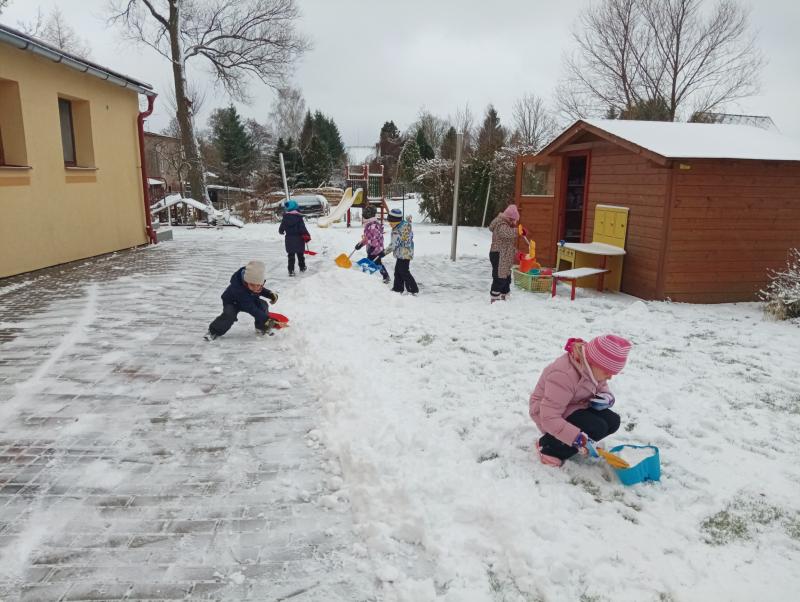 sněhové radovánky